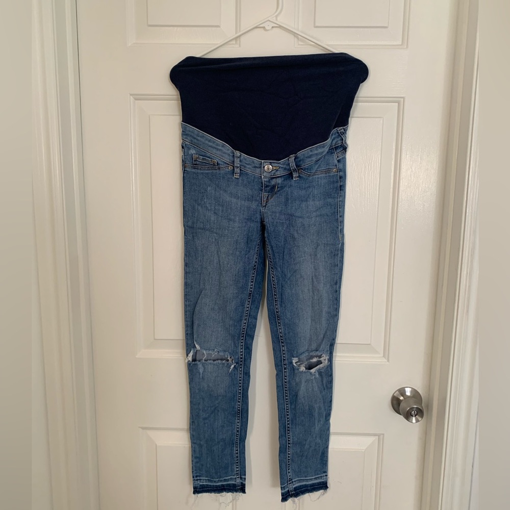 H&M Maternity light wash crop jeans